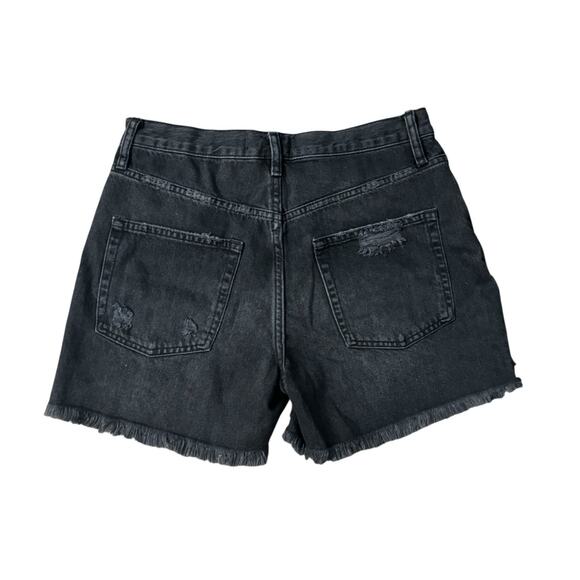 NWT! Free People Maggie Mid Rise Distressed Cut-Off Black Shorts - Size 28 - Picture 7 of 9
